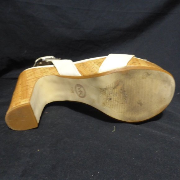 MICHAEL KORS, MK, high heel shoes, strap and buckle fastened, 7.5 M, GUC - Picture 14 of 15